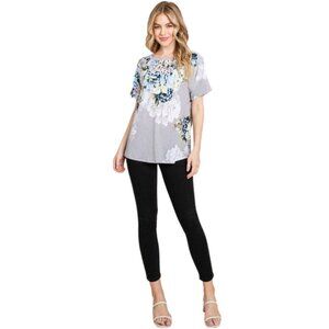 Relaxed Floral T-Shirt by Bombom